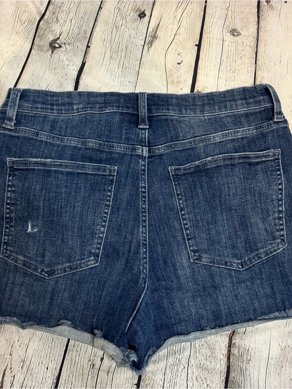 Cosmic Blue Love High-Rise Dark Blue Denim Jean Shorts Size 32 - Picture 2 of 6